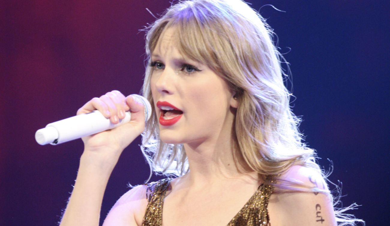 Stop Trying To Make ‘Taylor Swift Is A Psyop’ Happen